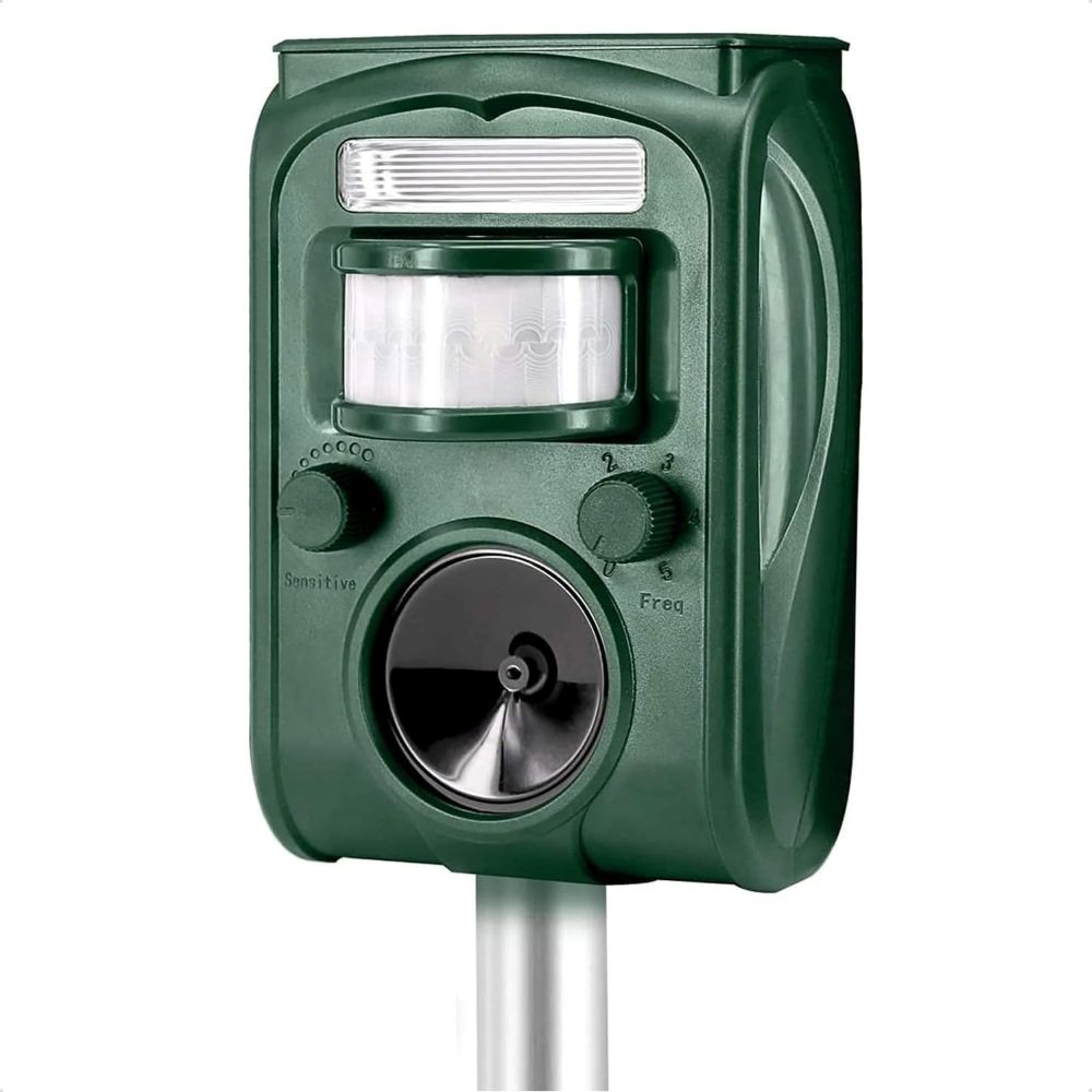 Solar Ultrasonic Cat, Fox & Dog Repeller with PIR Motion Sensor